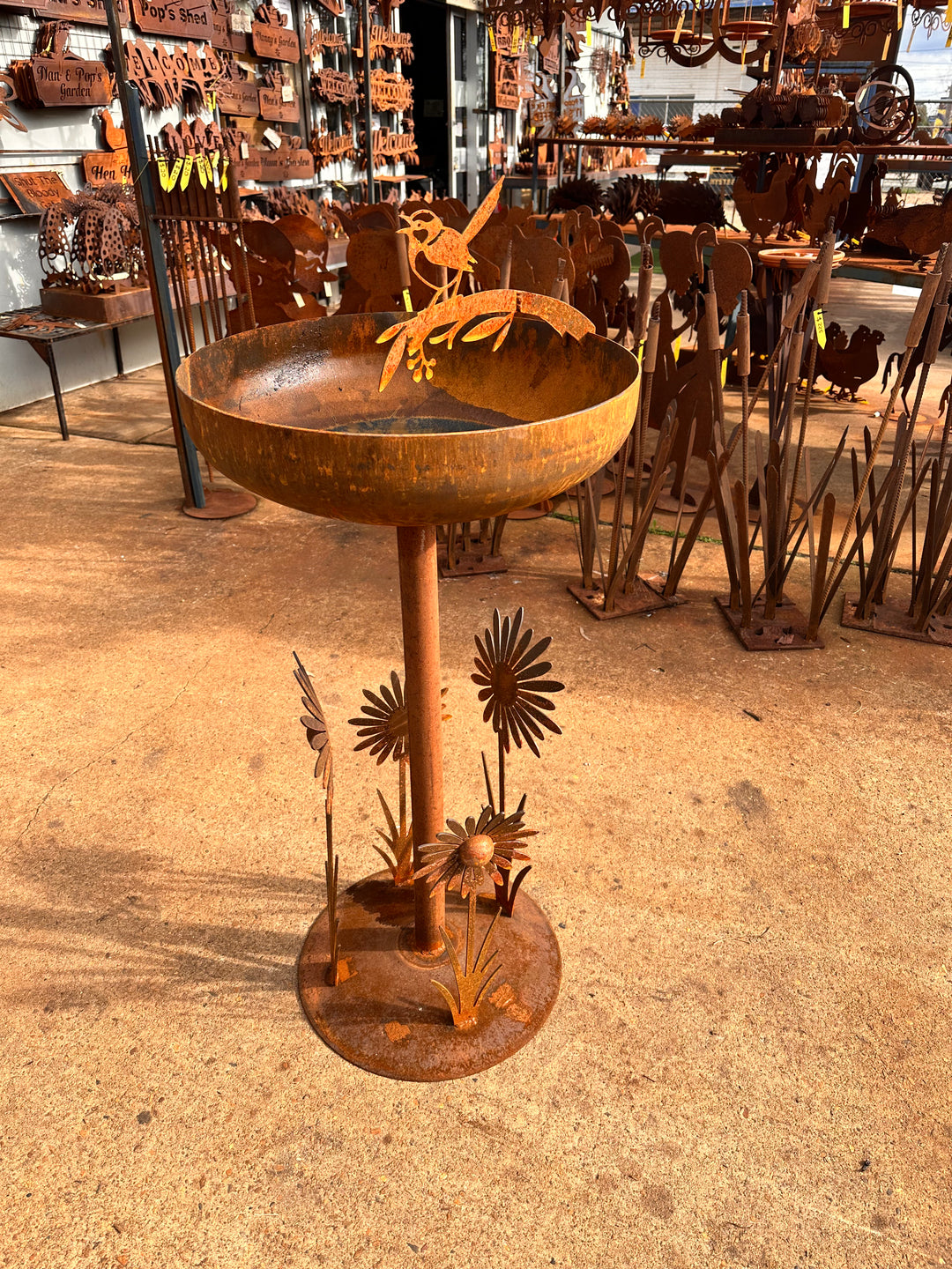 Free Standing Bird Bath-Old n Dazed