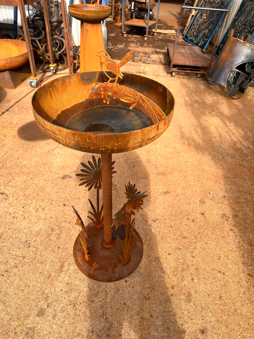 Free Standing Bird Bath-Old n Dazed