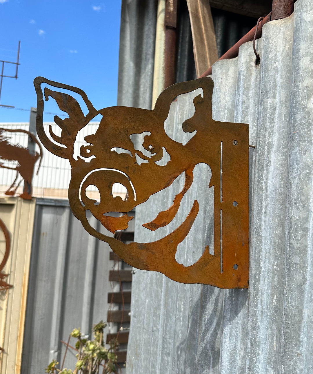 Peek a Boo Pig - Metal Animal Garden Art-Old n Dazed