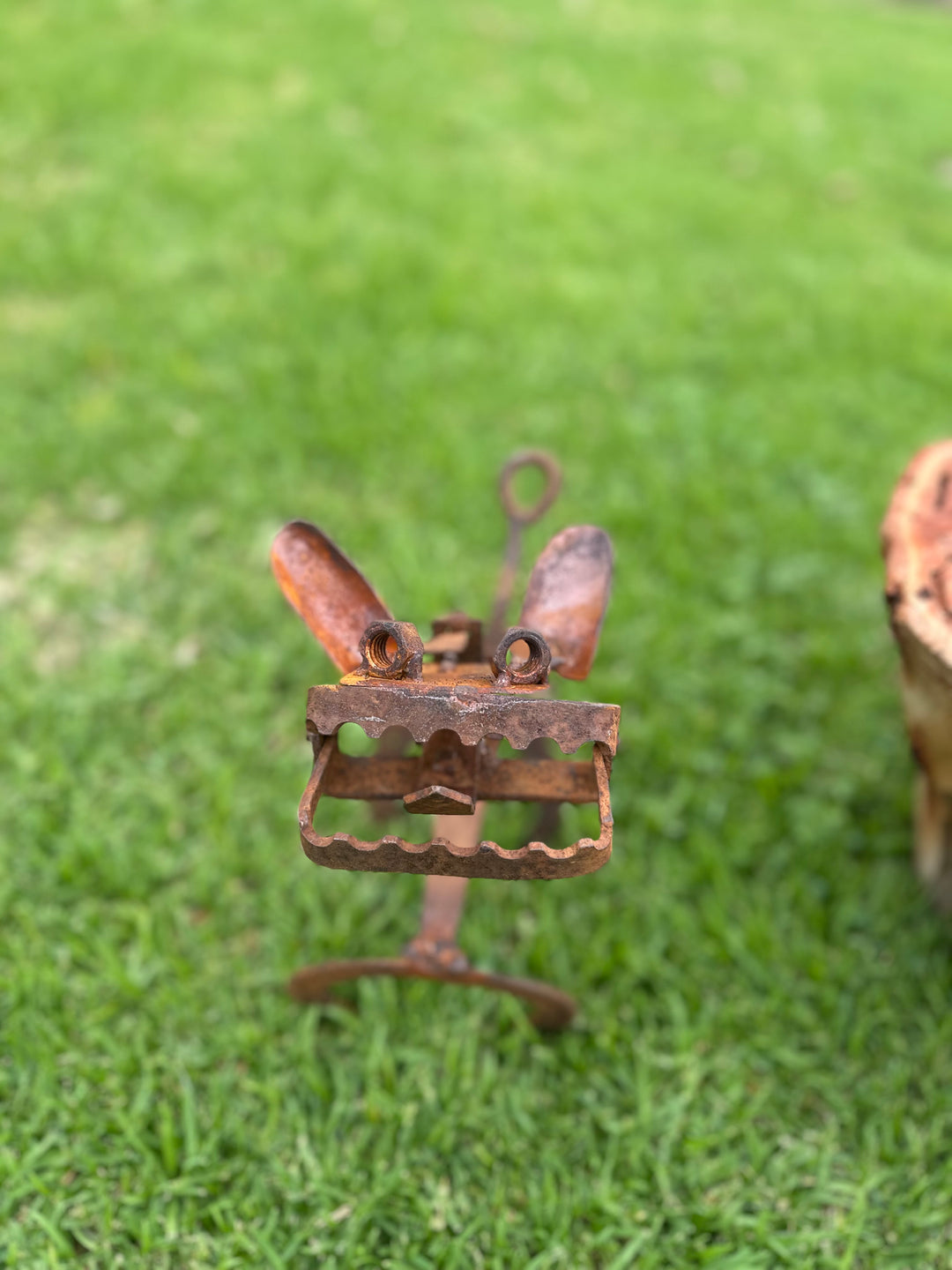 Trap Dog - Metal Garden Sculpture - Garden Art-Old n Dazed