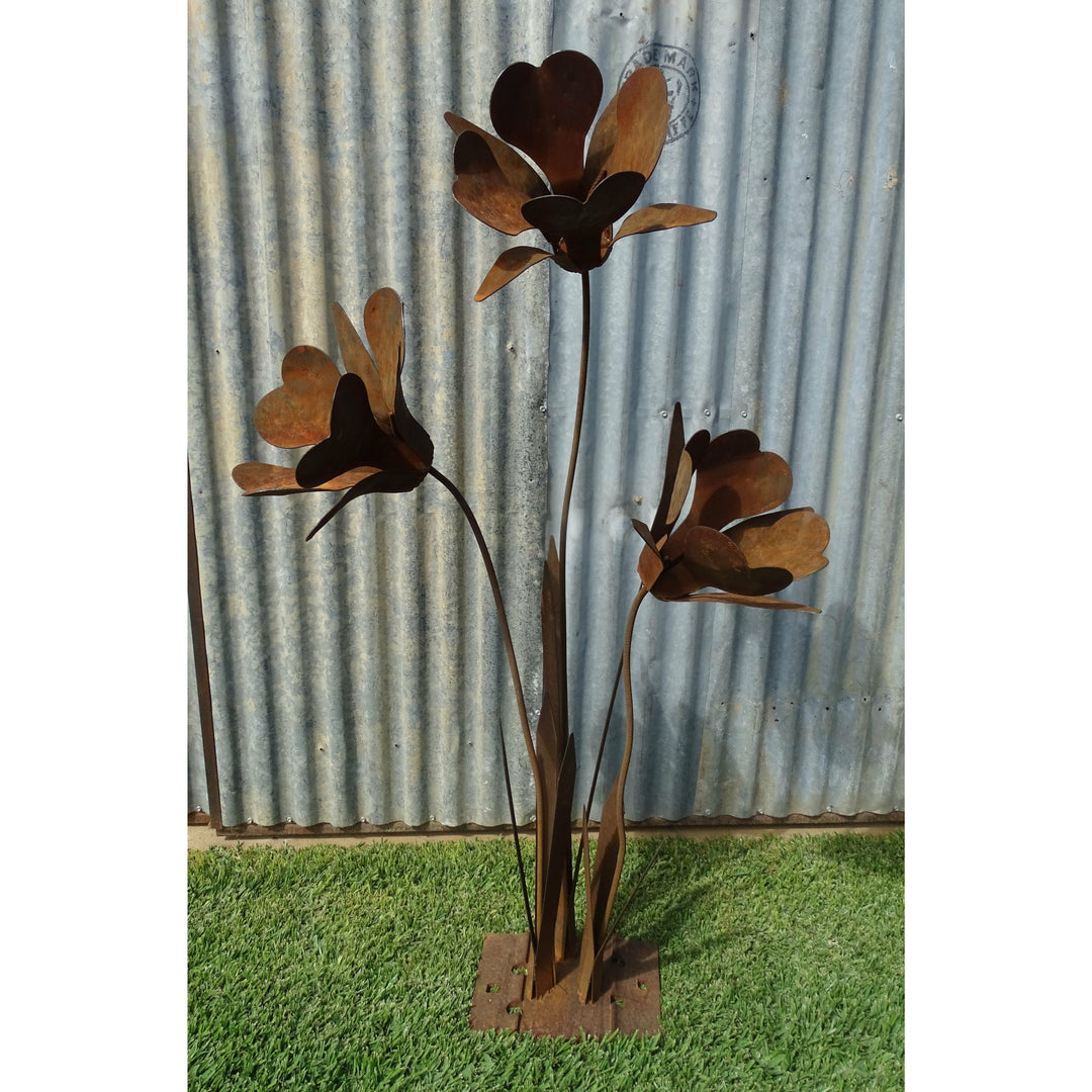 3 Flower Arrangement Metal Garden Art-Old n Dazed
