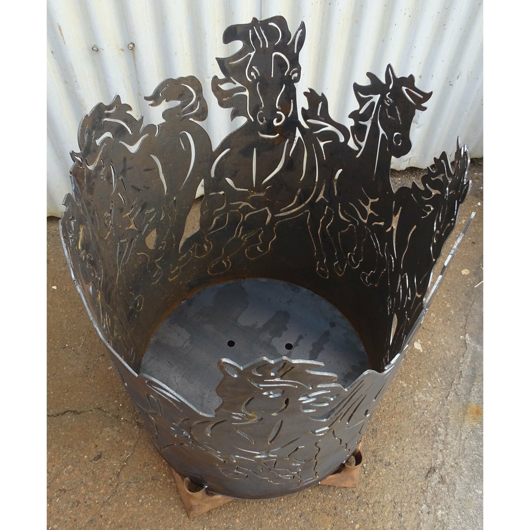 7 Horses Round Fire Pit-Old n Dazed