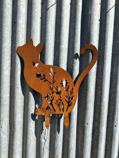 Cat Looking Up Metal Wall Art - Garden Art-Old n Dazed