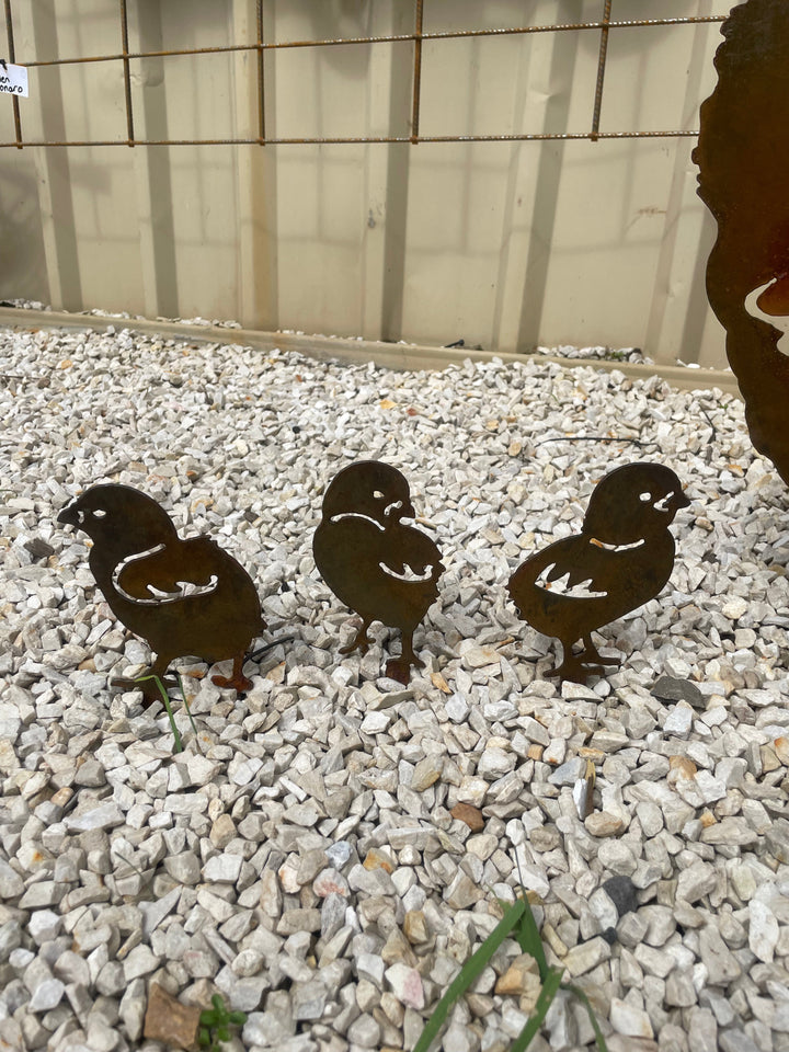 Chicken, Rooster and/or Chicks - Animal Metal Garden Art-Old n Dazed