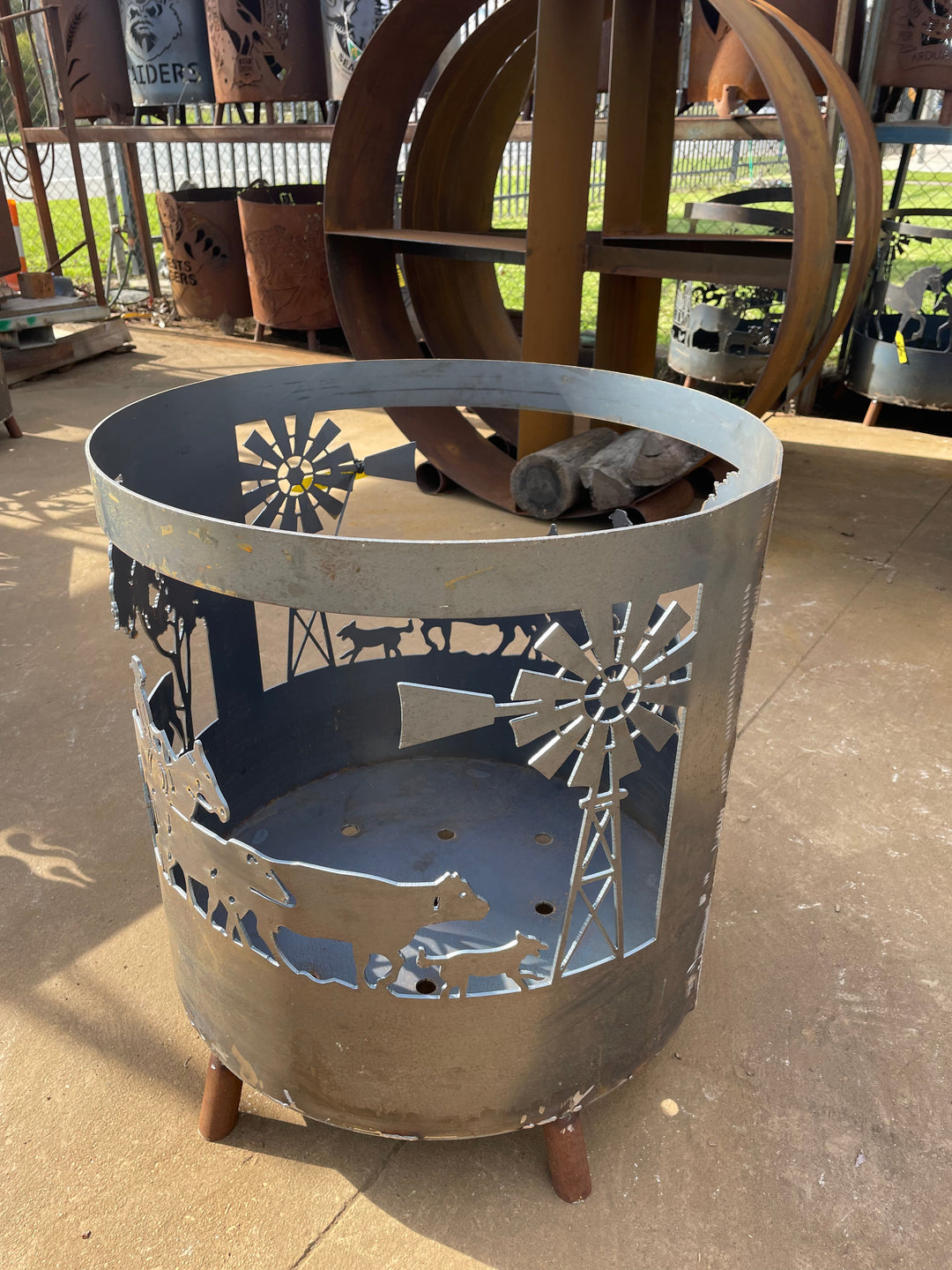Drover with cattle Round Fire Pit-Old n Dazed