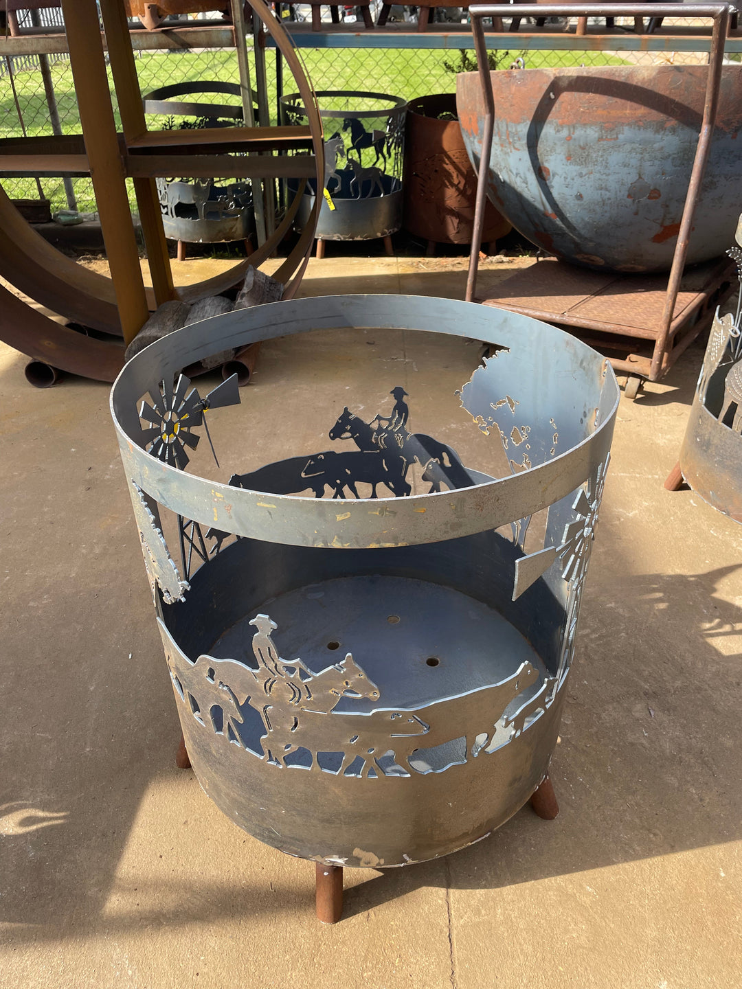Drover with cattle Round Fire Pit-Old n Dazed