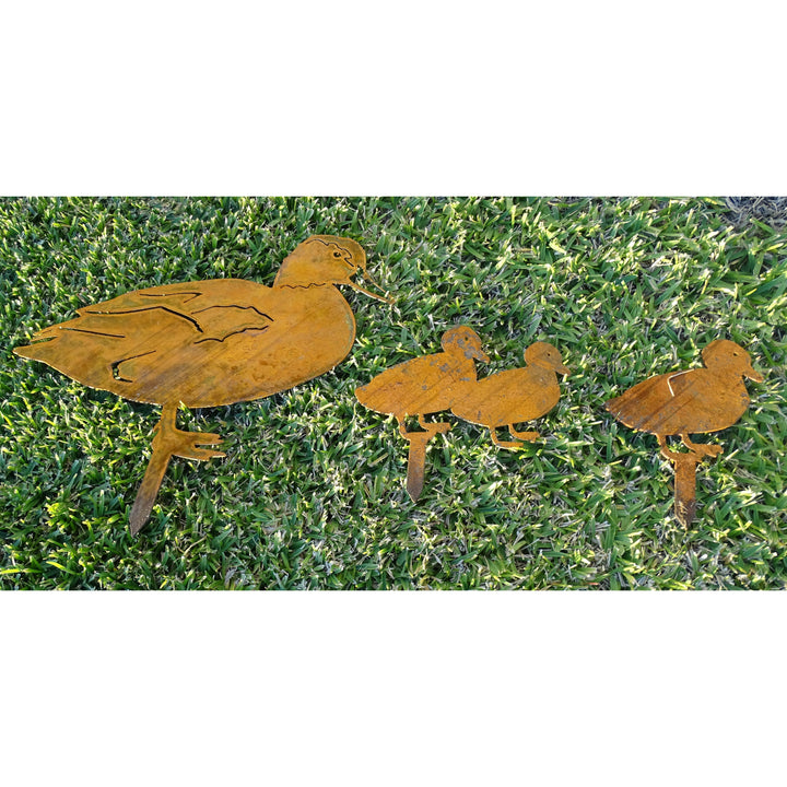Duck and Ducklings Metal Garden Art-Old n Dazed