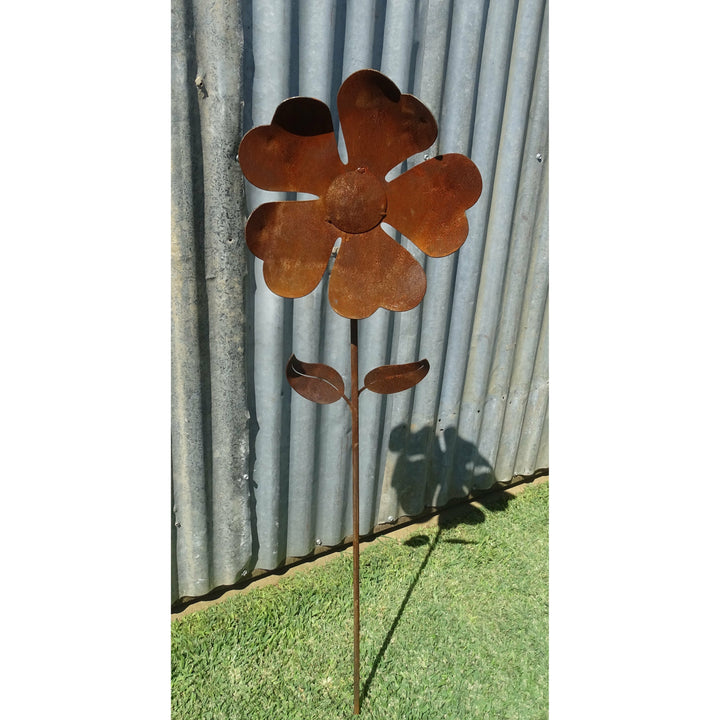 Flower 1000mm tall Metal Garden Art-Old n Dazed