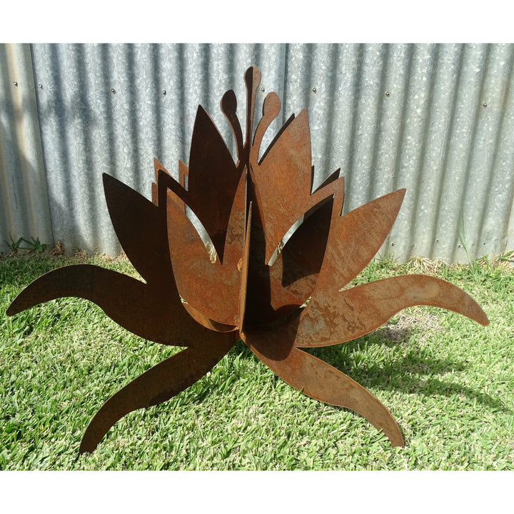 Lotus (3 sizes available) Metal Garden Art-Old n Dazed