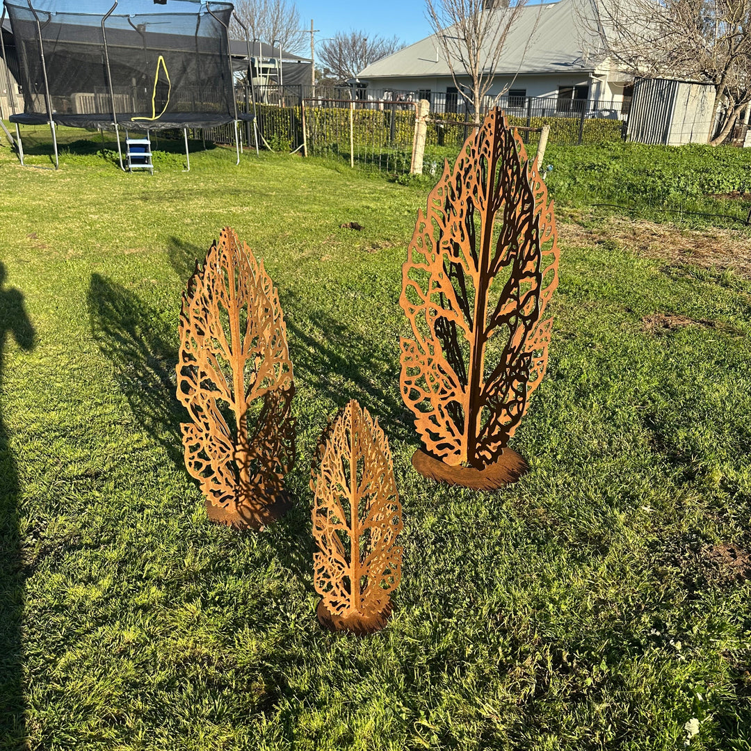 Ironbark Sentinel – Metal Tree Sculpture | Australian Garden Art