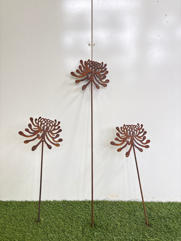 Waratah flower metal garden spike small
