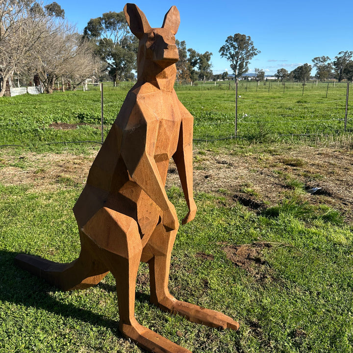 Low Poly Kangaroo – Australian Metal Kangaroo Sculpture