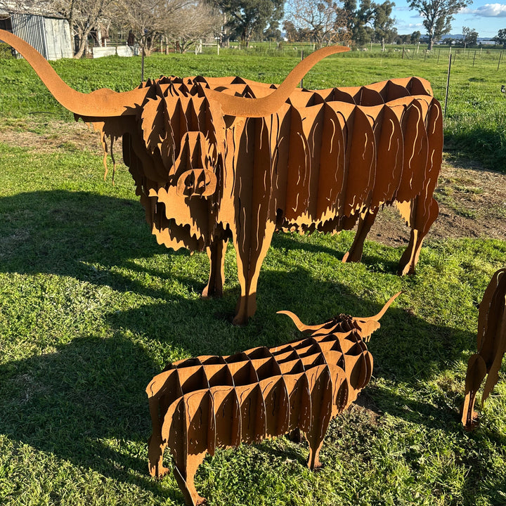 Metal Highland Cow Sculpture – Farm &amp; Garden Art