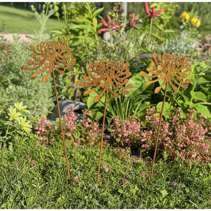 Waratah flower metal garden spike small
