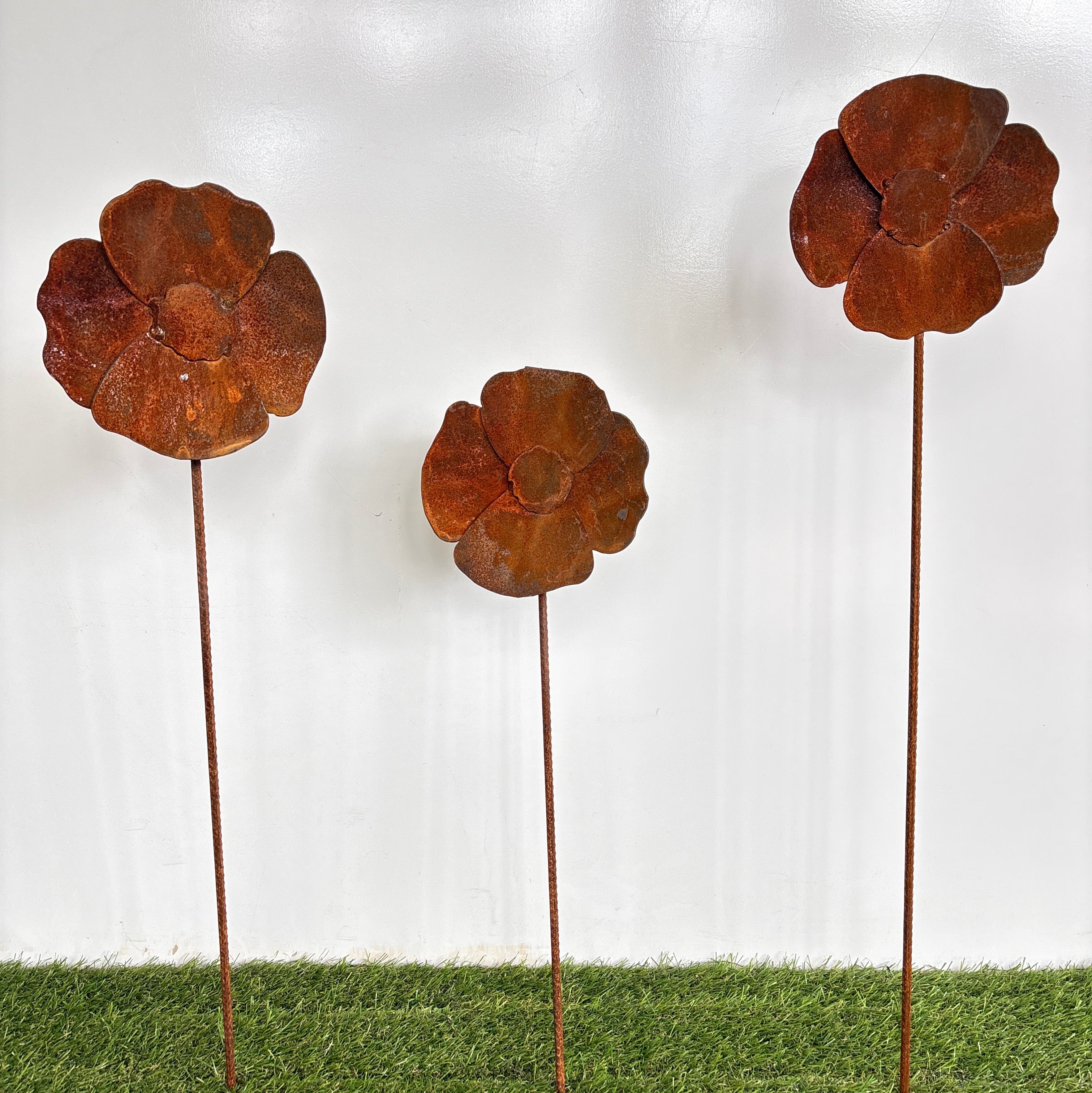 Poppy Flower Metal Garden Spike – Old n Dazed