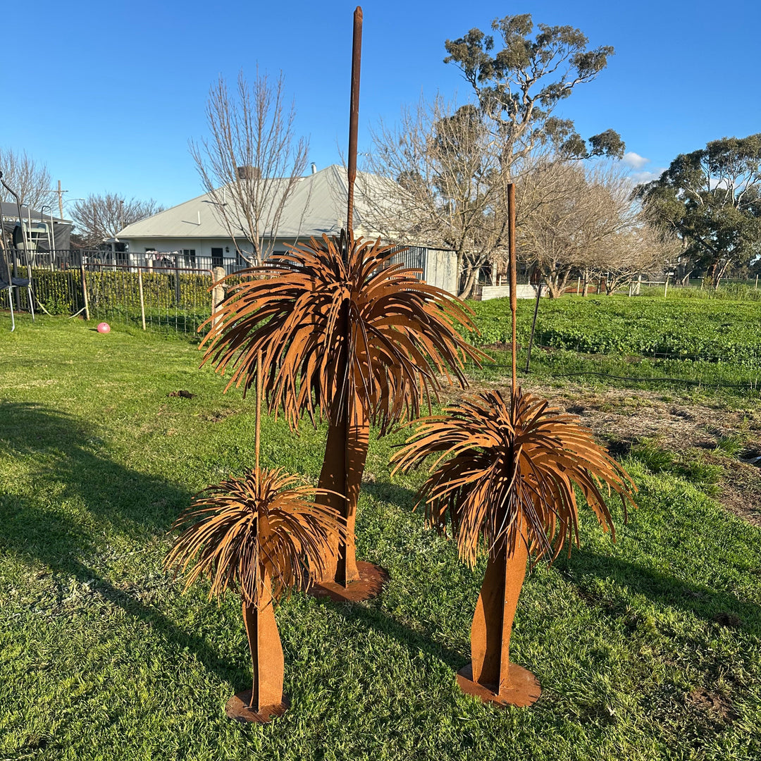 Metal Grass Tree Sculptures – Australian Garden Art