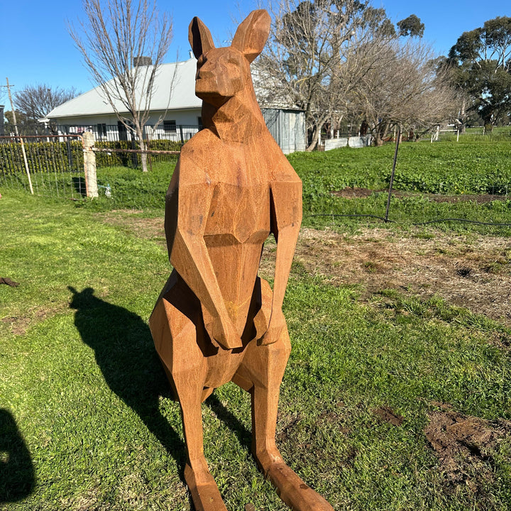 Low Poly Kangaroo – Australian Metal Kangaroo Sculpture