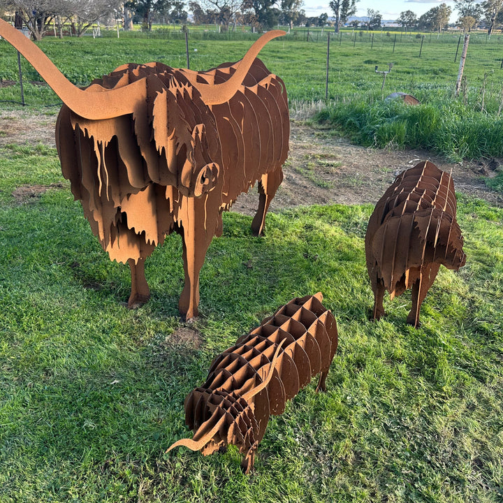 Metal Highland Cow Sculpture – Farm &amp; Garden Art