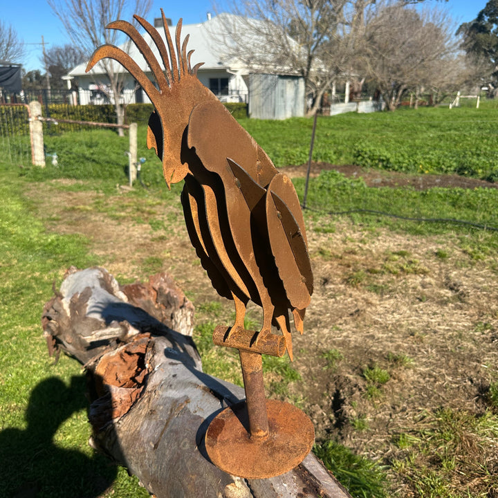 Metal White Cockatoo Sculpture – Australian Native Bird Garden Art