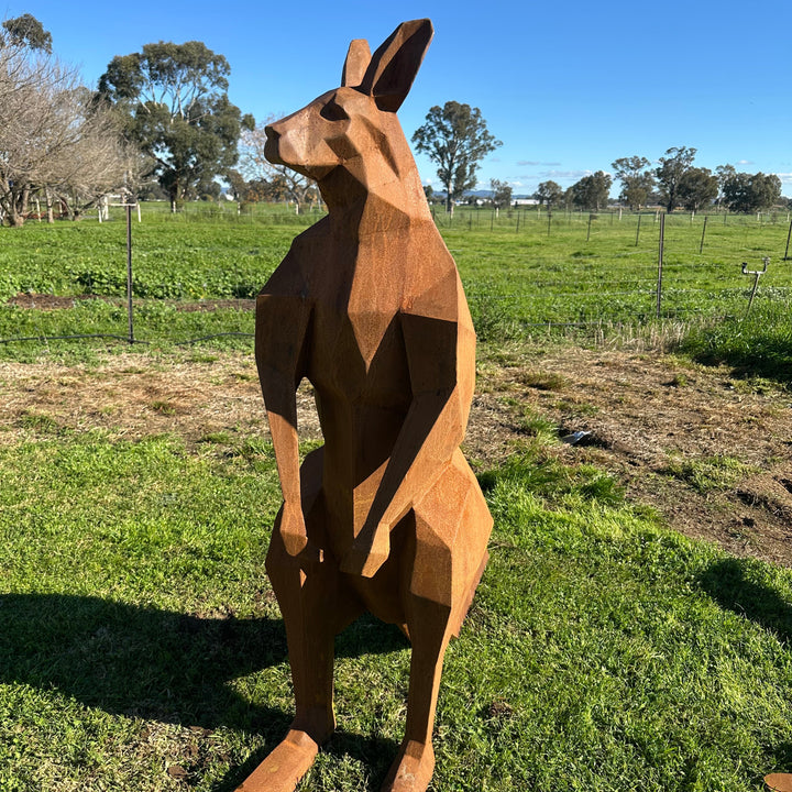 Low Poly Kangaroo – Australian Metal Kangaroo Sculpture