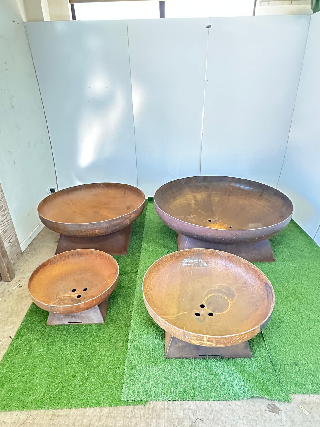 Contemporary Shallow Bowl Fire Pit