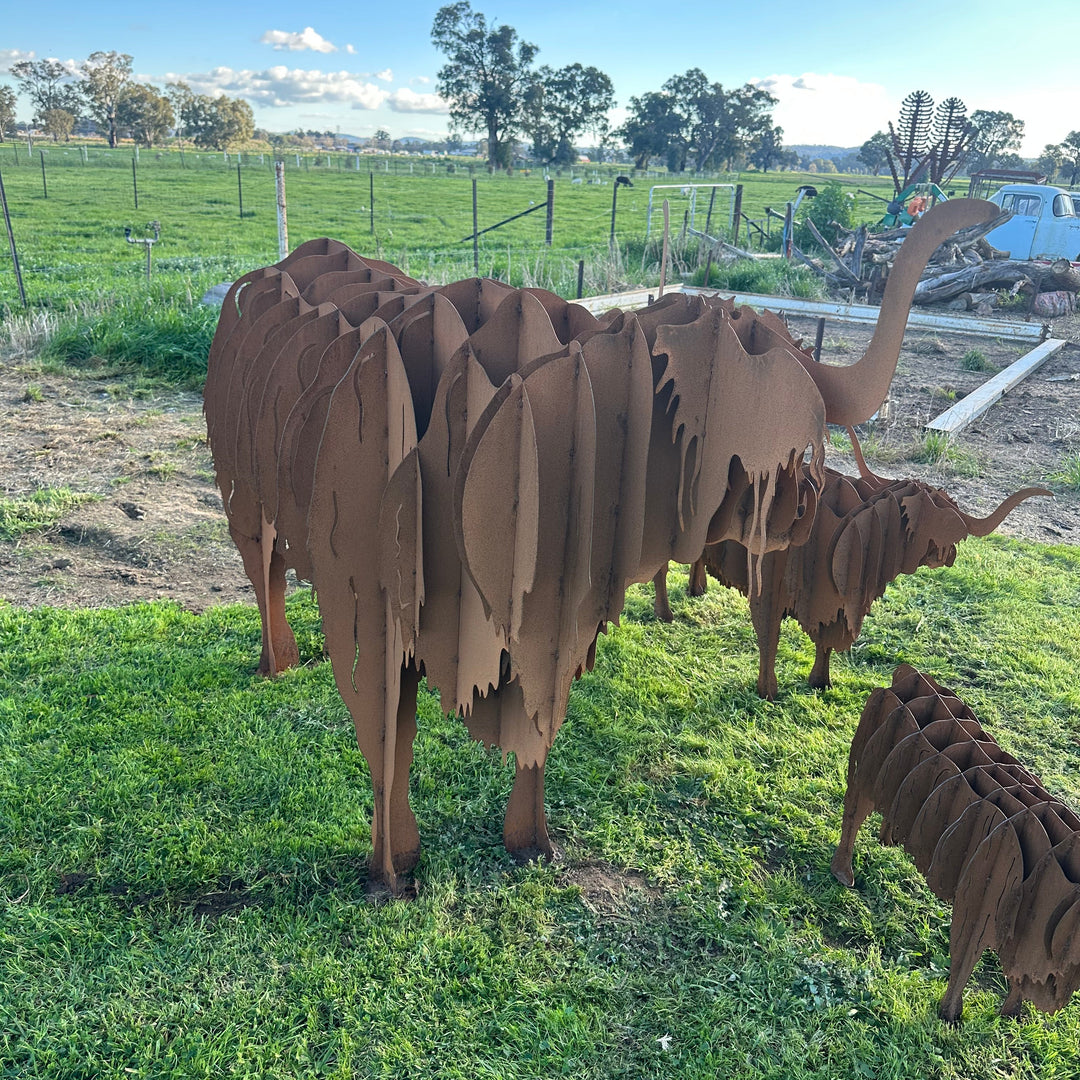 Metal Highland Cow Sculpture – Farm &amp; Garden Art