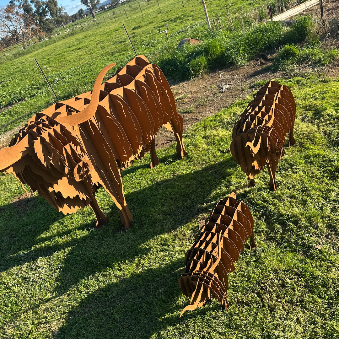 Metal Highland Cow Sculpture – Farm &amp; Garden Art