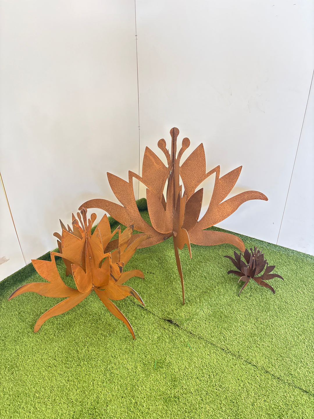 Lotus (3 sizes available) Metal Garden Art