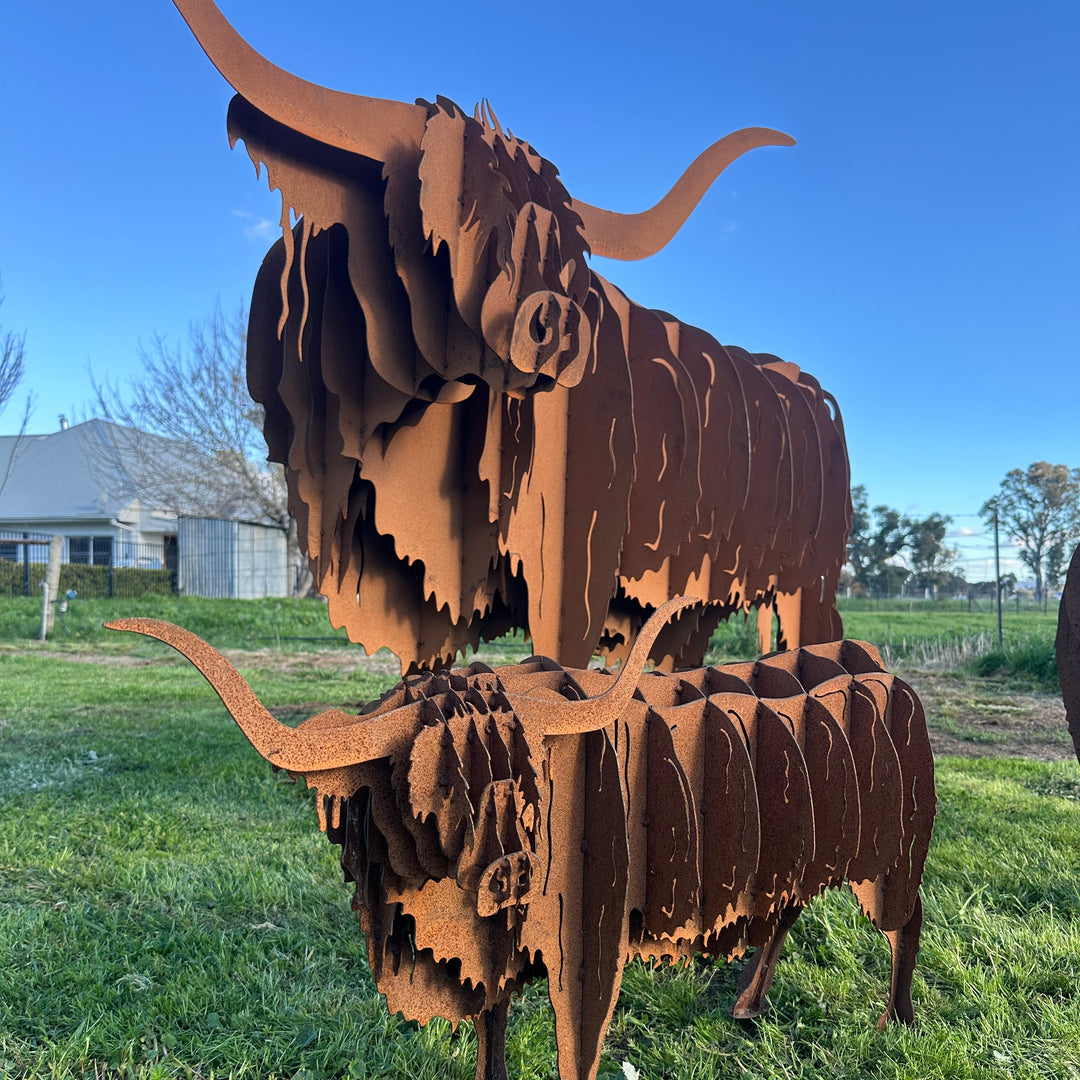 Metal Highland Cow Sculpture – Farm &amp; Garden Art