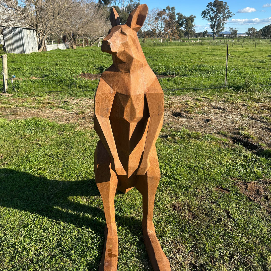 Low Poly Kangaroo – Australian Metal Kangaroo Sculpture