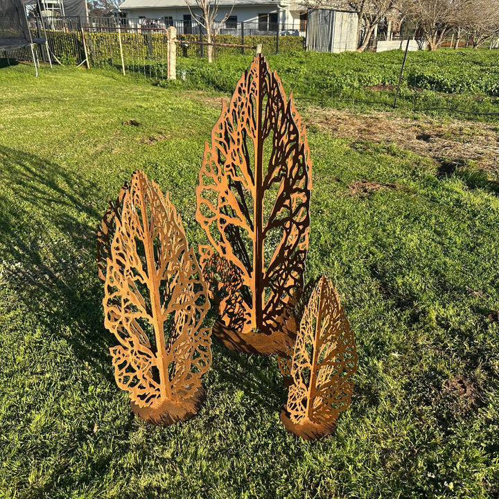 Ironbark Sentinel – Metal Tree Sculpture | Australian Garden Art