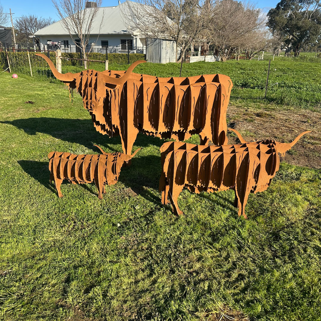 Metal Highland Cow Sculpture – Farm &amp; Garden Art