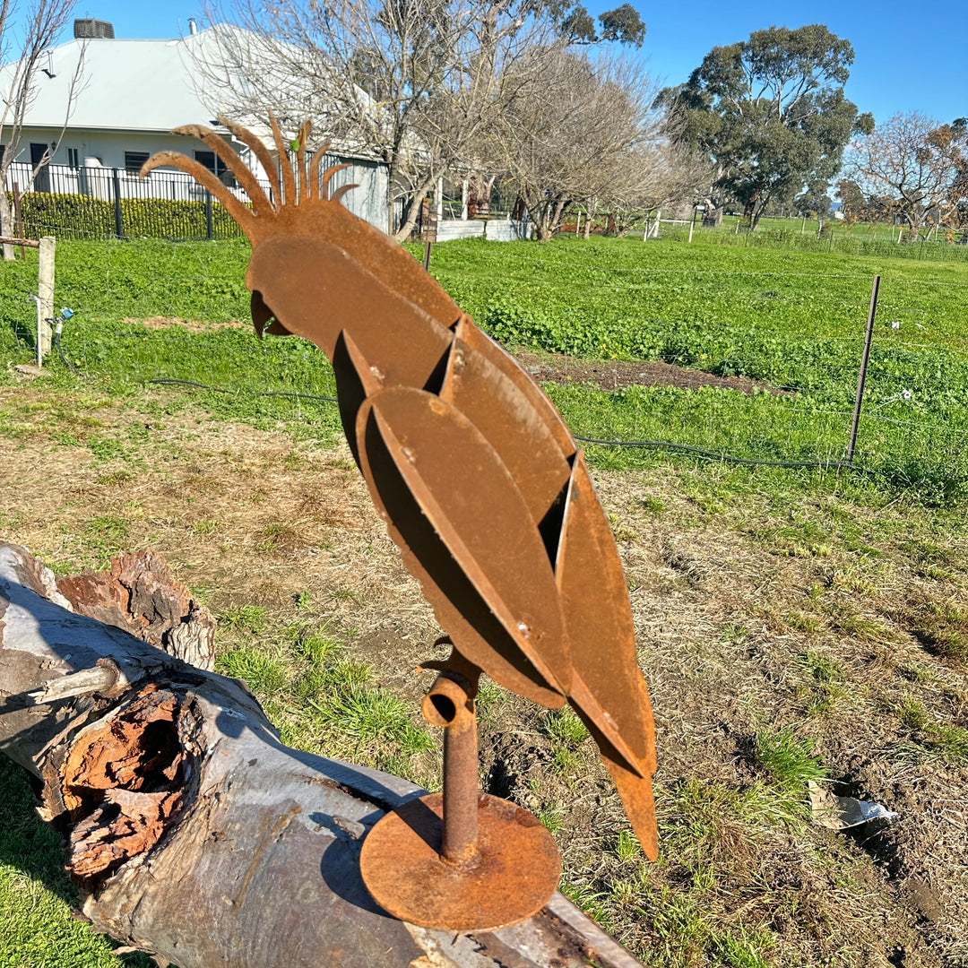 Metal White Cockatoo Sculpture – Australian Native Bird Garden Art