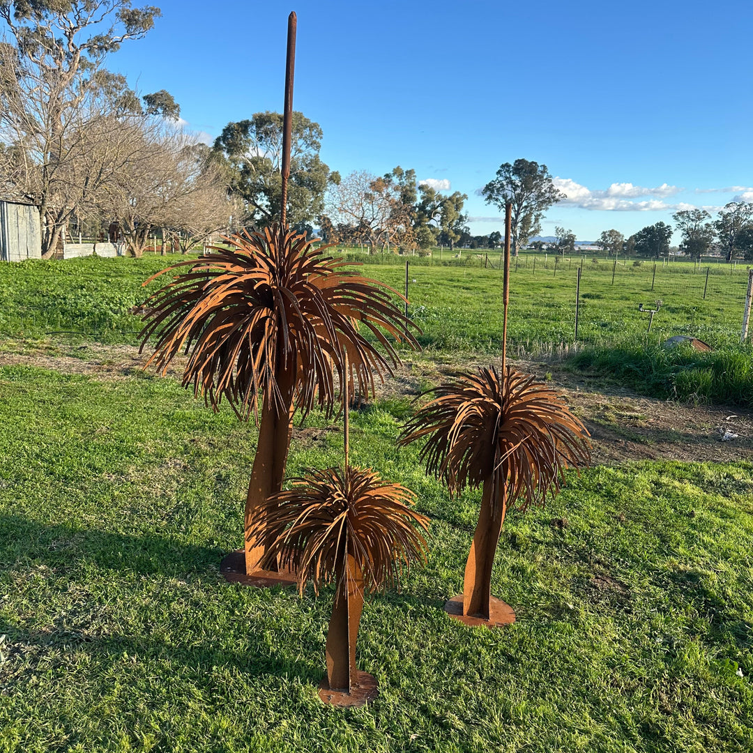 Metal Grass Tree Sculptures – Australian Garden Art