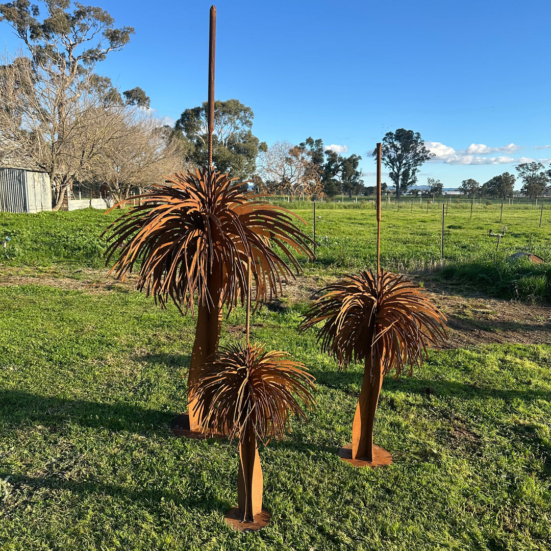 Metal Grass Tree Sculptures – Australian Garden Art