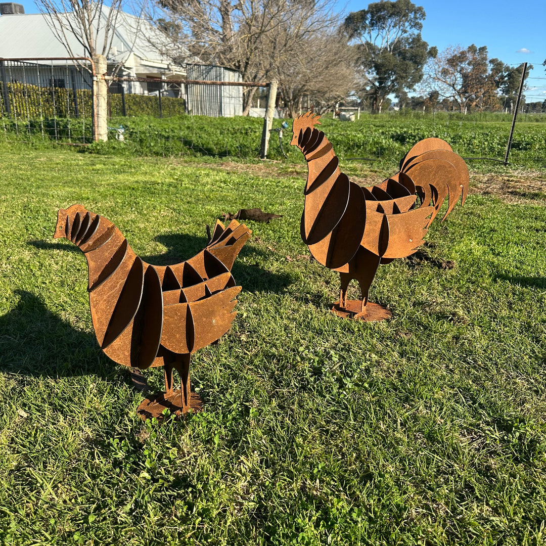 Metal Hen &amp; Rooster Sculptures – Farmyard Garden Art