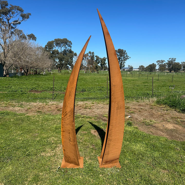 Converge – Contemporary Metal Garden Sculpture