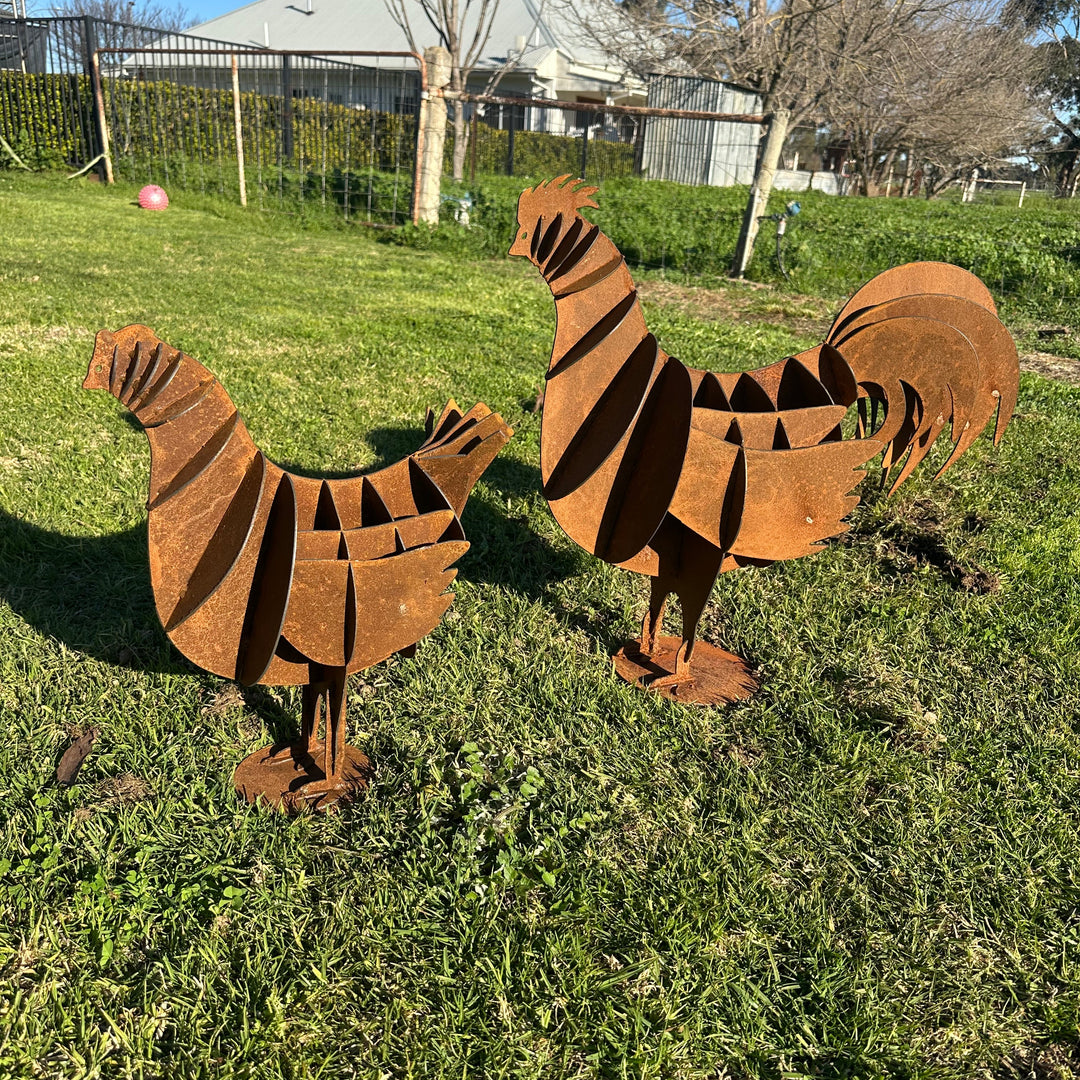 Metal Hen &amp; Rooster Sculptures – Farmyard Garden Art