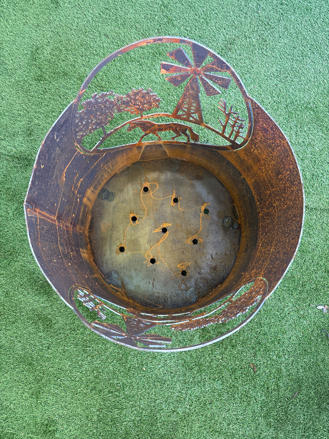 Horse Scene Round Fire Pit