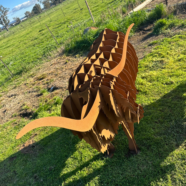 Metal Highland Cow Sculpture – Farm &amp; Garden Art