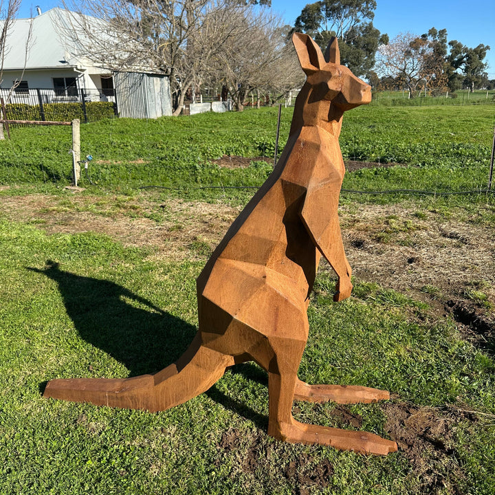 Low Poly Kangaroo – Australian Metal Kangaroo Sculpture