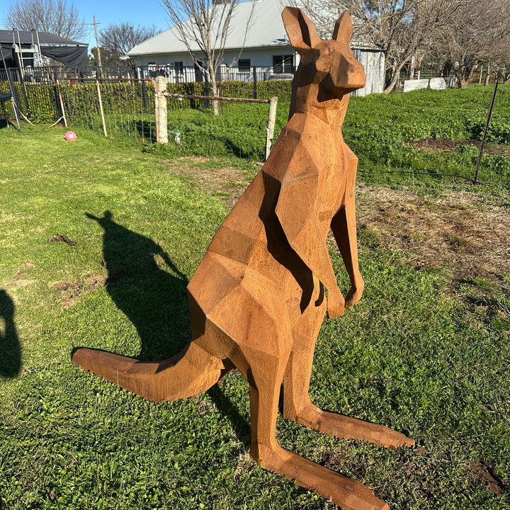 Low Poly Kangaroo – Australian Metal Kangaroo Sculpture