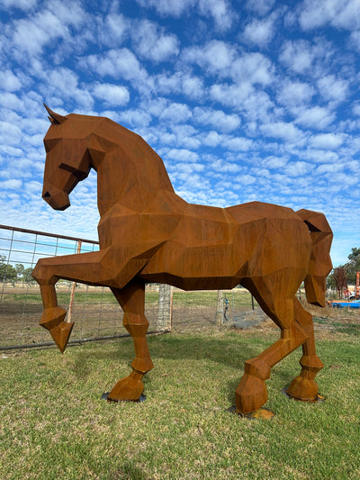 Low Poly Metal Horse Sculpture - Modern Geometric Garden Art & Outdoor Feature