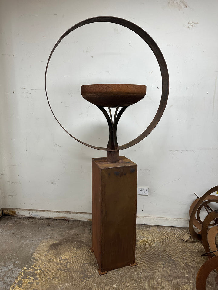 Elemental Birdbath – Sculpted Metal Art on Plinth Base