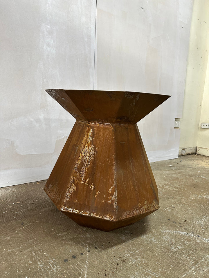 EdgePod Wide – Geometric Metal Vase Pot (Short & Bold)-Old n Dazed