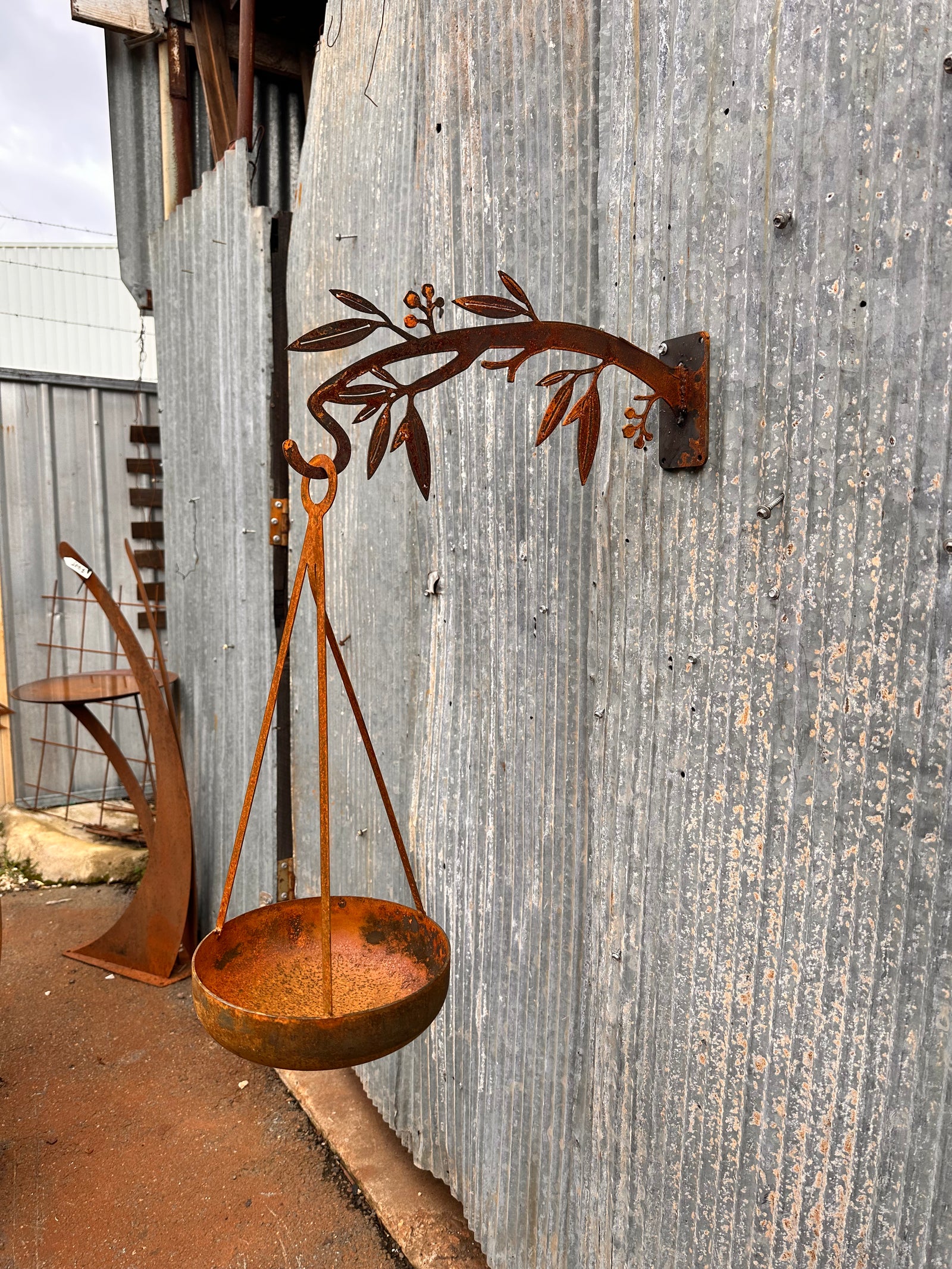 Hanging Metal Bird Bath or Feeder-Old n Dazed