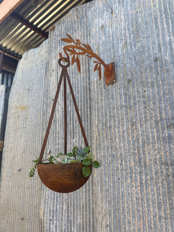 Hanging Pot-Old n Dazed