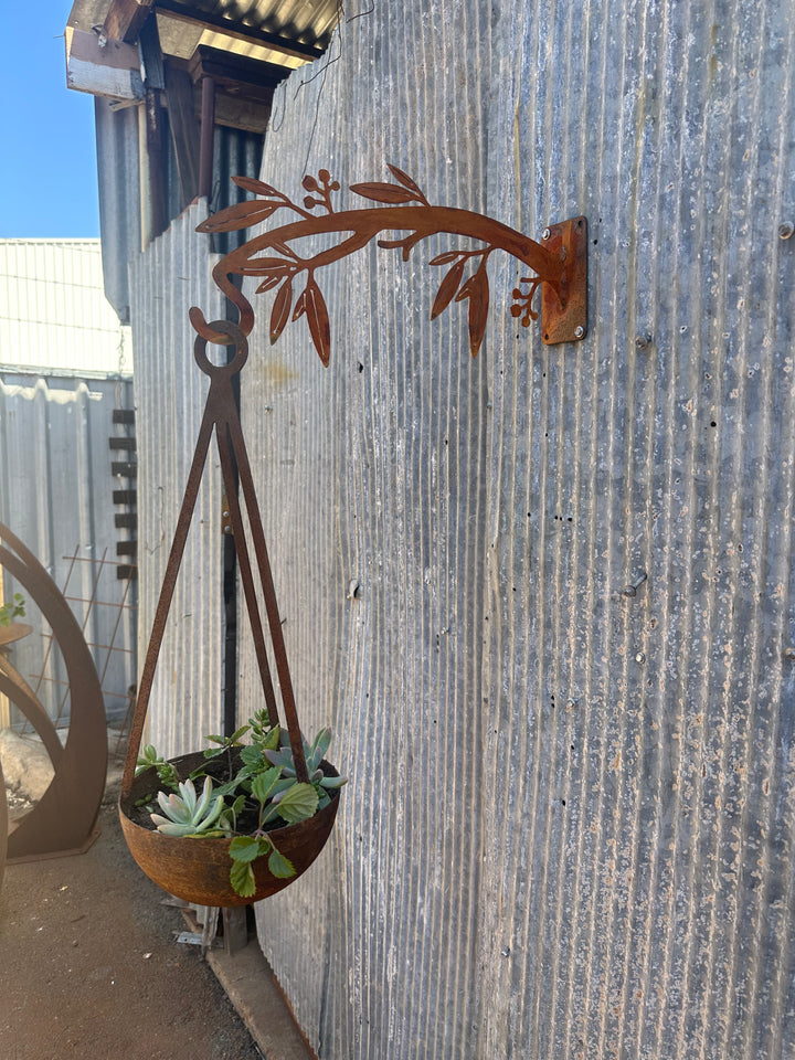 Hanging Pot-Old n Dazed