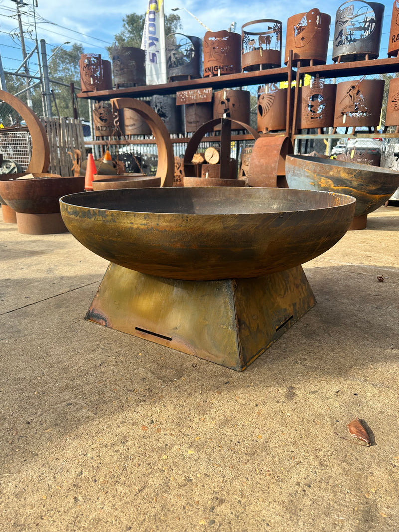 Contemporary Shallow Bowl Fire Pit