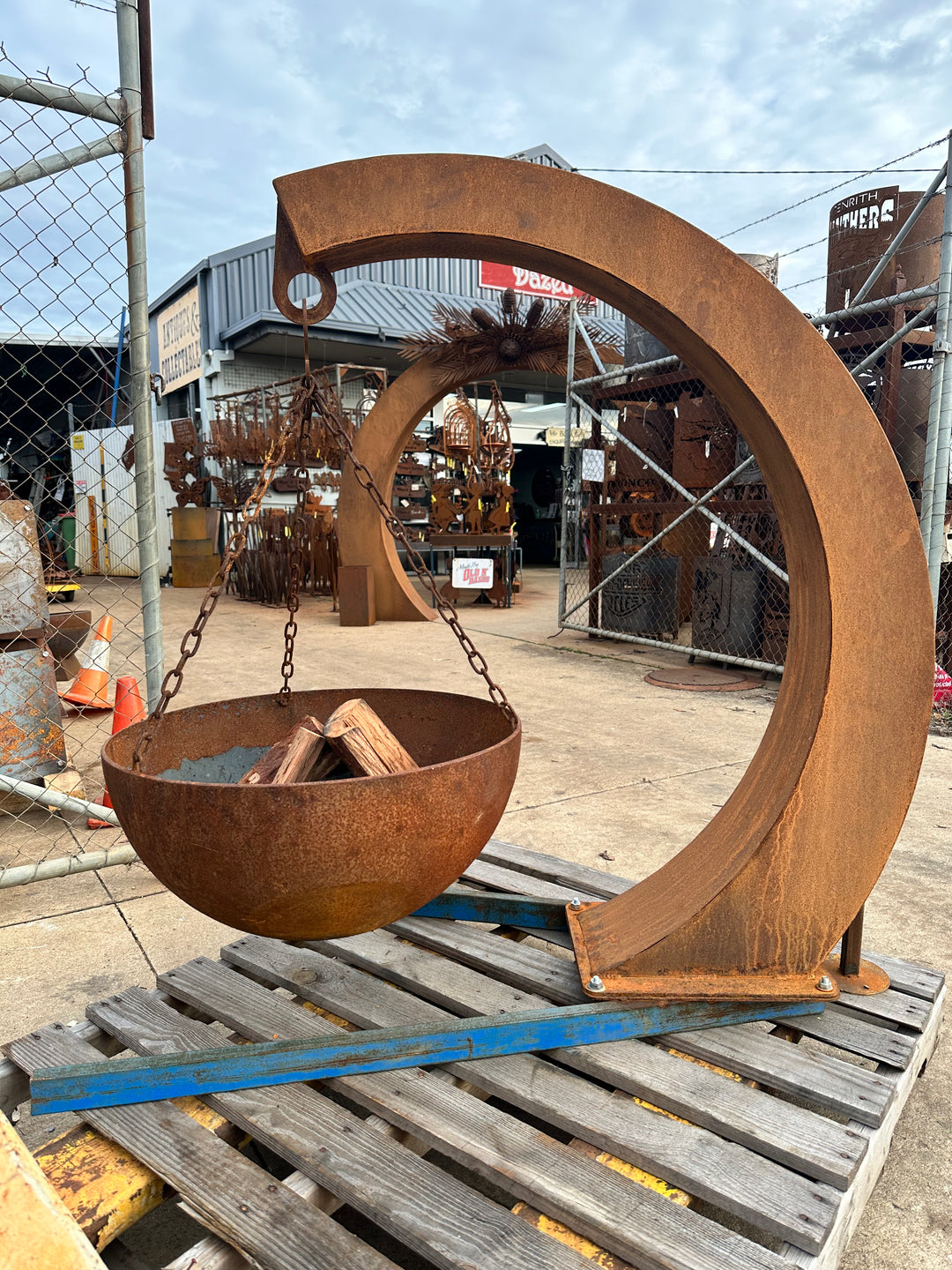 Suspended Contemporary Round Bowl Fire Pit Hanging